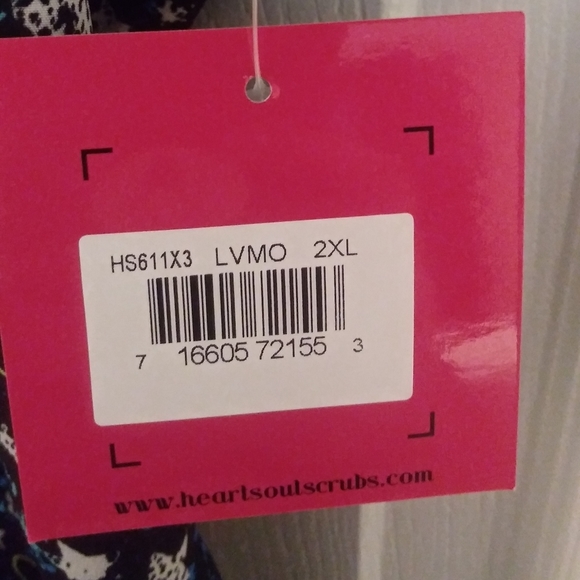 Heartsoul scrub top - Picture 3 of 4